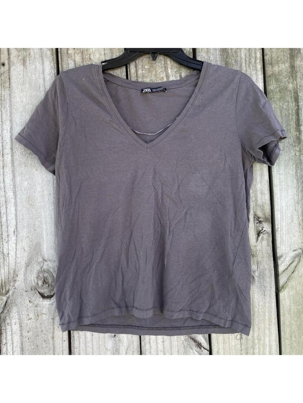 Zara Small Grey Short Sleeve V Neck Tee